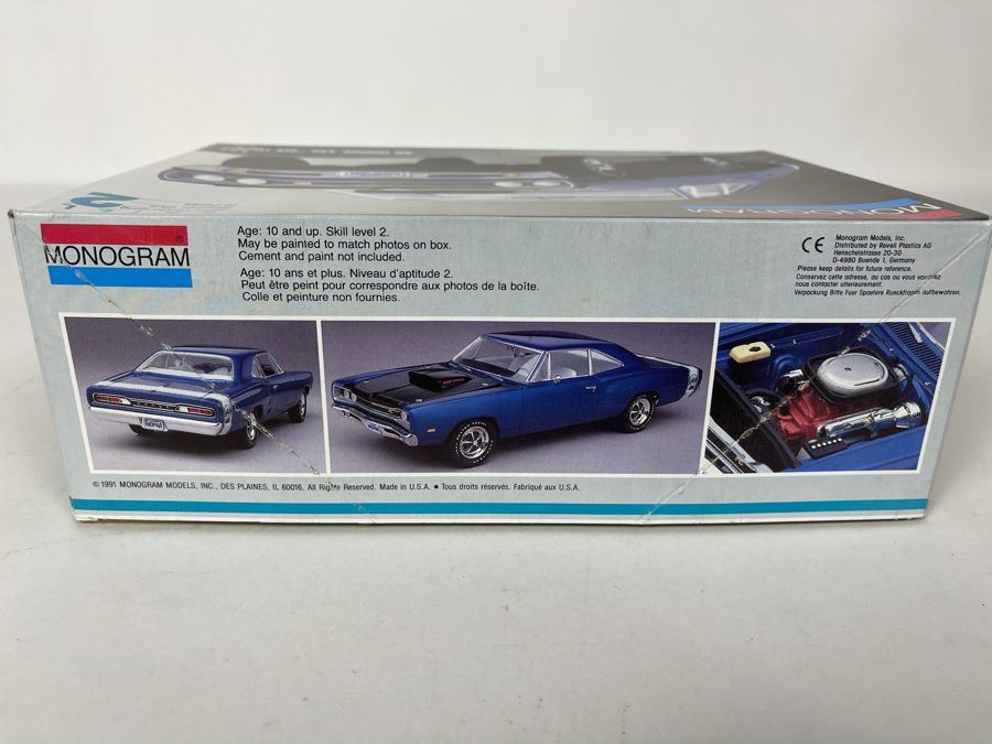 Monogram 1969 Dodge 440 'Six Pack' Car Model Kit 1991 [Photo 4]