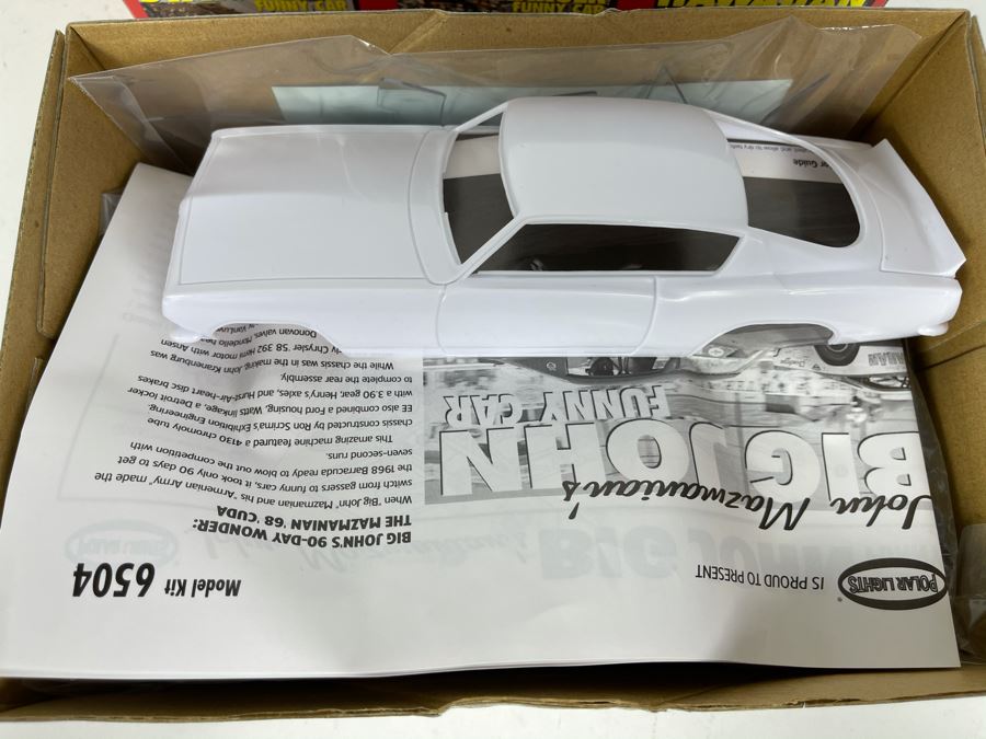 Polar Lights John Mazmanian's Big John Funny Car Car Model Kit [Photo 6]