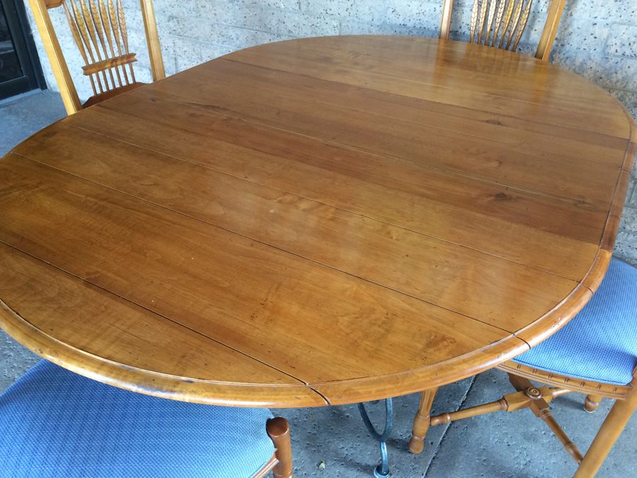 Ethan Allen Table with 4 Chairs and 2 Leaves [Photo 11]