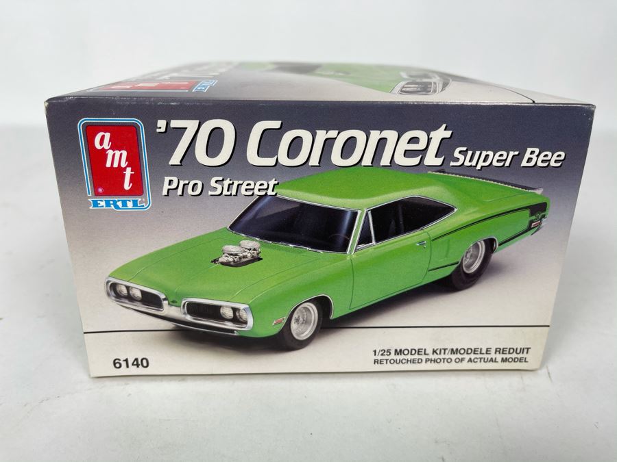 AMT Ertl Pro Street 1970 Coronet Super Bee Car Model Kit 1992 [Photo 6]