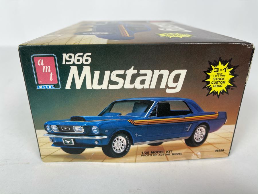 AMT Ertl 1966 Mustang Car Model Kit 1986 [Photo 3]