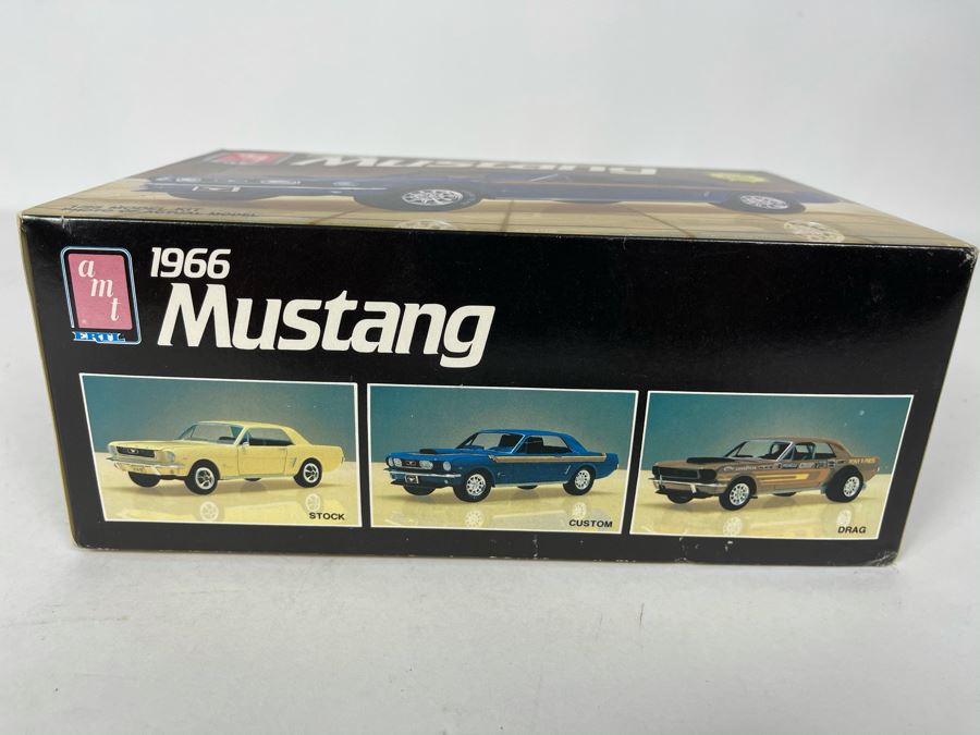 AMT Ertl 1966 Mustang Car Model Kit 1986 [Photo 2]