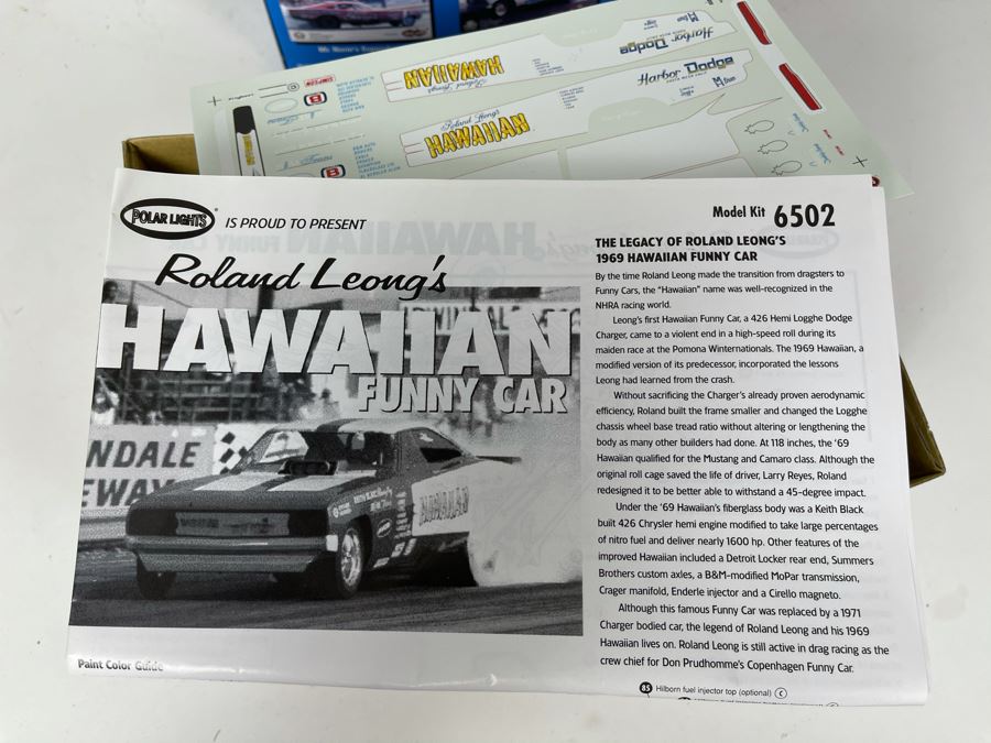 Polar Lights Roland Leong's Hawaiian Funny Car Model Kit 1999 [Photo 7]
