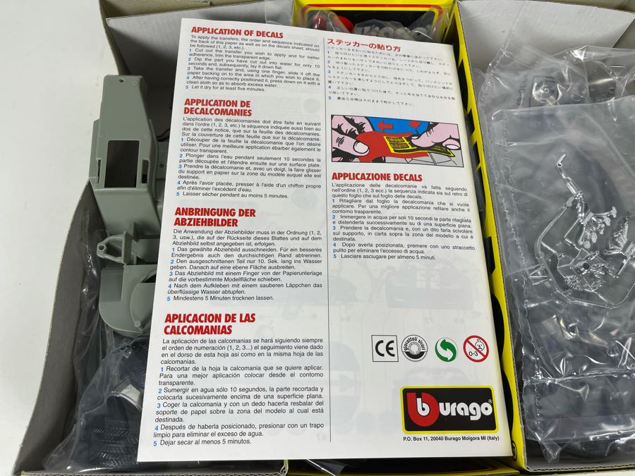 Bburago Dodge Viper GTS Coupe 1996 Car Model Die-Cast Metal Kit 1997 [Photo 9]