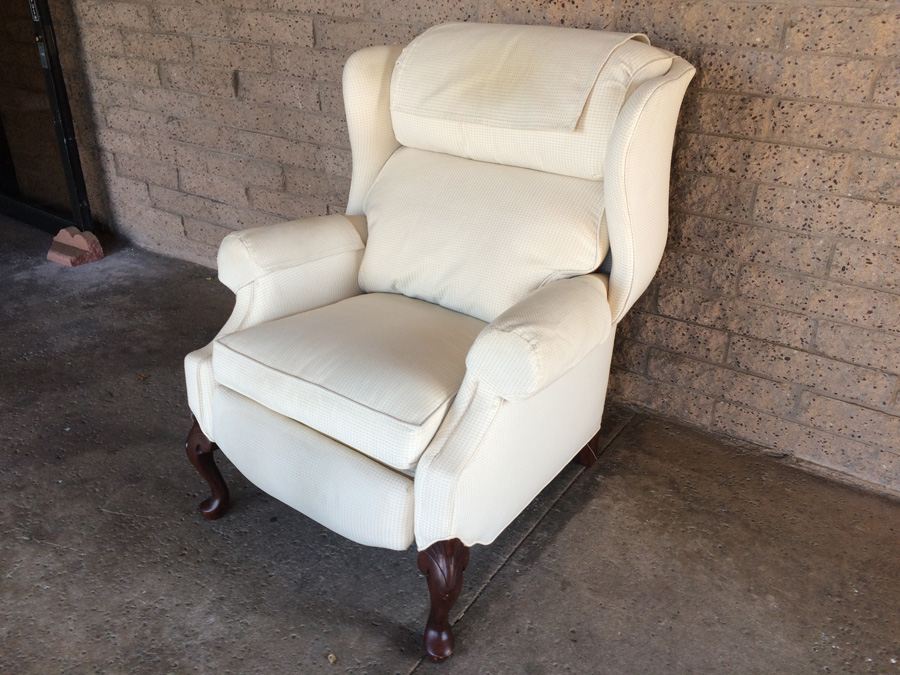 Hancock & Moore Alexander Wing Chair Recliner [Photo 4]
