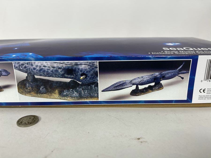 Monogram SeaQuest DSV Scale Model Kit 1994 [Photo 4]