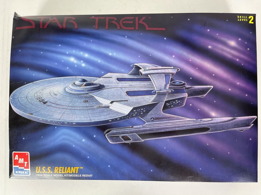 AMT Ertl Star Trek U.S.S. Reliant Scale Model Kit 1995