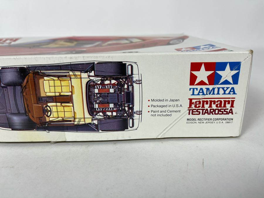 Japanese Tamiya Ferrari Testarossa Car Model Kit [Photo 4]