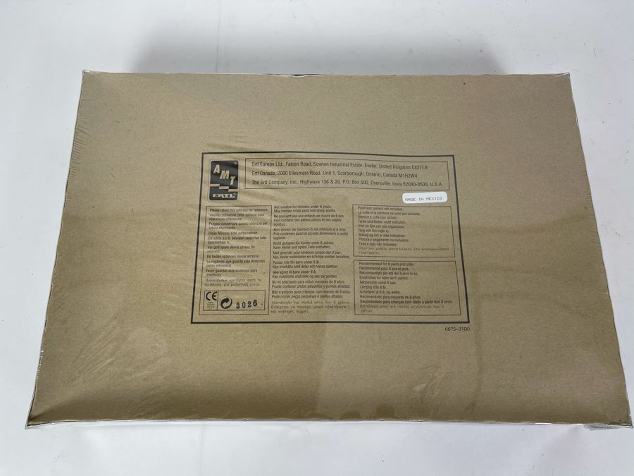 Sealed AMT Ertl Star Trek Cut-Away U.S.S. Enterprise NCC-1701 Model Kit 1995 [Photo 7]