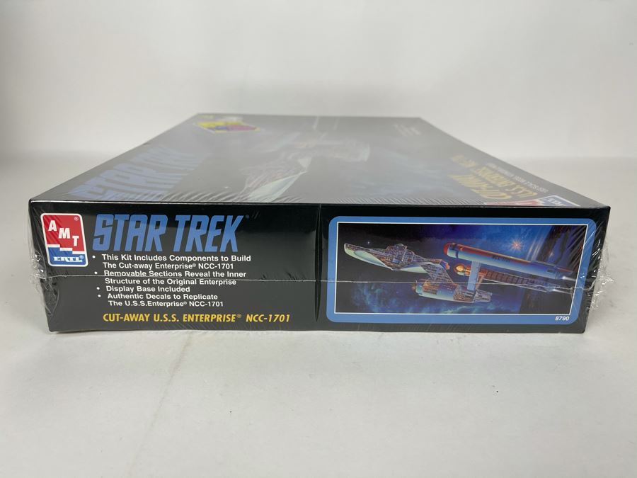 Sealed AMT Ertl Star Trek Cut-Away U.S.S. Enterprise NCC-1701 Model Kit 1995 [Photo 6]