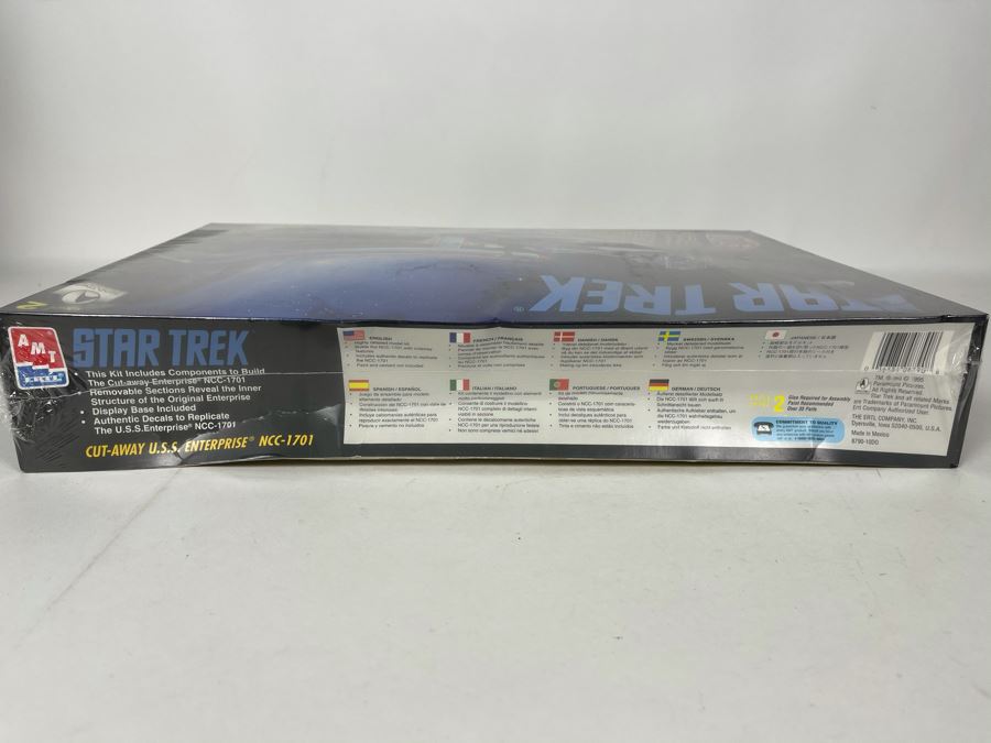 Sealed AMT Ertl Star Trek Cut-Away U.S.S. Enterprise NCC-1701 Model Kit 1995 [Photo 4]
