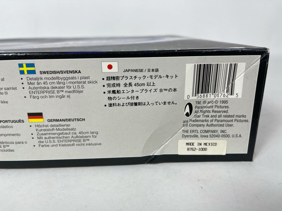 AMT Ertl Star Trek Generations U.S.S. Enterprise B Model Kit 1995 [Photo 5]