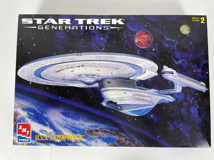 AMT Ertl Star Trek Generations U.S.S. Enterprise B Model Kit 1995 [Photo 1]