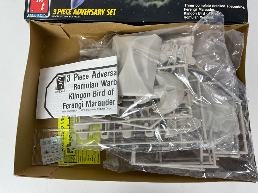 AMT Ertl Star Trek 3 Piece Adversary Set Model Kit 1989 [Photo 8]