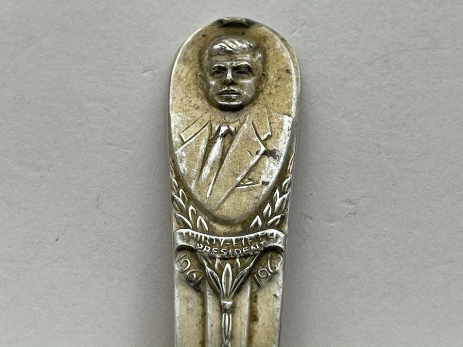 JUST ADDED - John F Kennedy Friendship WM Rogers Silverplate Spoon  [Photo 5]