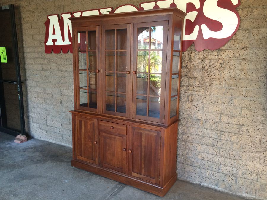 Ethan Allen Credenza with Hutch China Cabinet in Excellent Condition