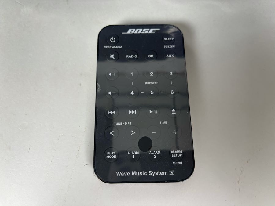 JUST ADDED - Like New BOSE WAVE Music System IV With Remote [Photo 4]