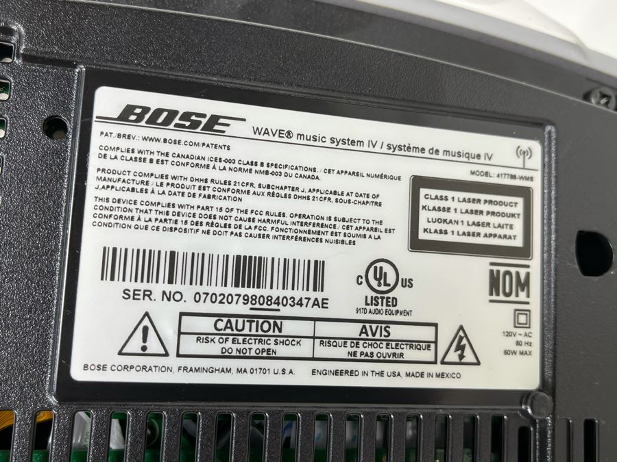 JUST ADDED - Like New BOSE WAVE Music System IV With Remote [Photo 6]