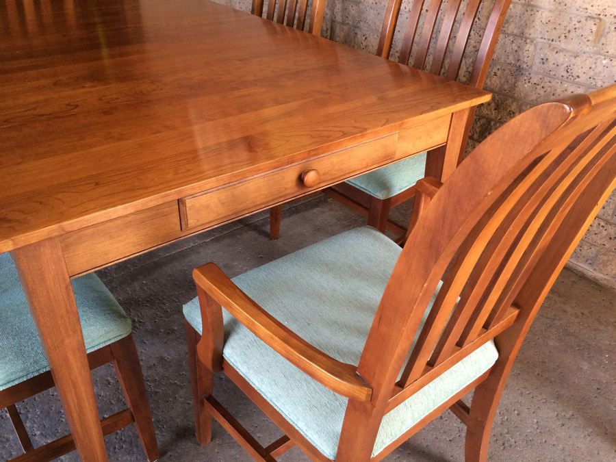 Ethan Allen Dining Table with 8 Chairs and 2 Leaves [Photo 4]