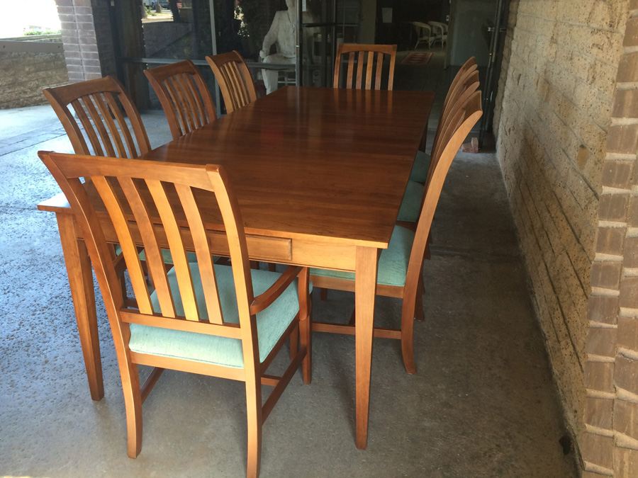 Ethan Allen Dining Table with 8 Chairs and 2 Leaves
