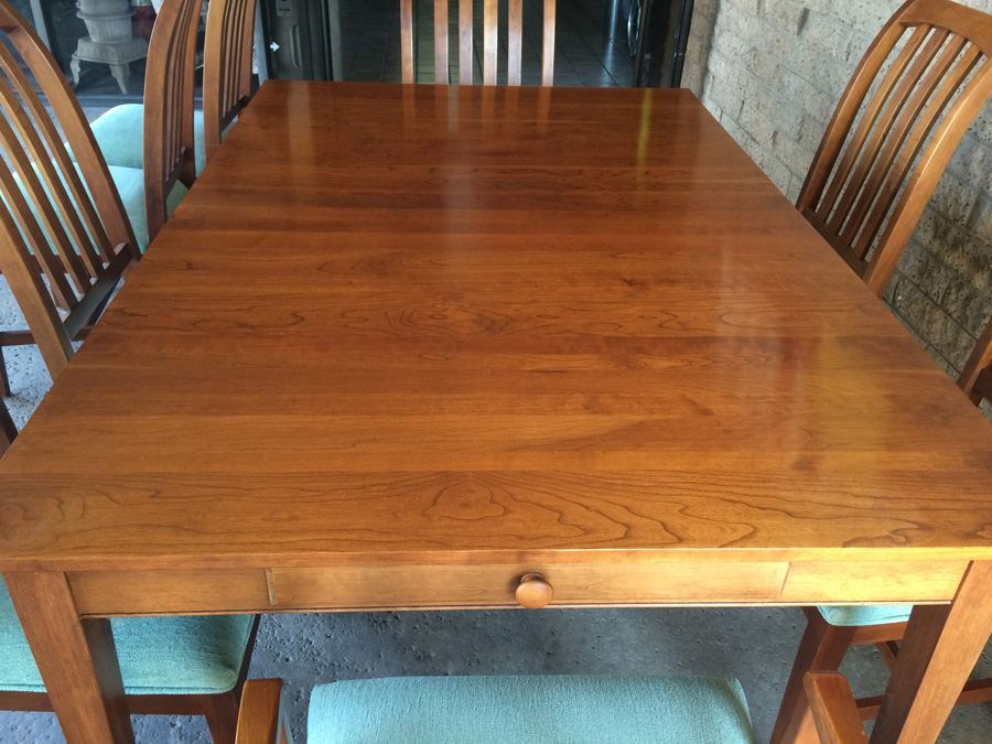 Ethan Allen Dining Table with 8 Chairs and 2 Leaves [Photo 8]