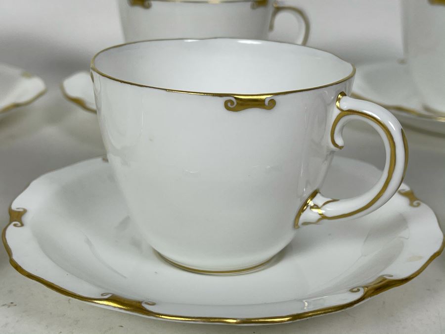 JUST ADDED - English Royal Crown Derby Regency Pattern Elegant Gold Rim Cups And Saucers - Set Of 8 Cups And Saucers [Photo 3]