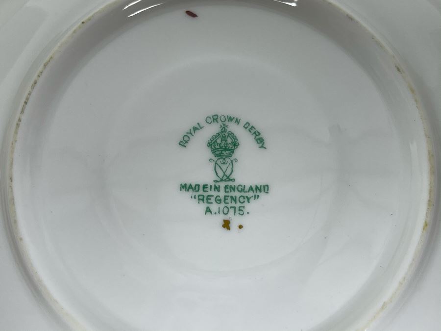 JUST ADDED - English Royal Crown Derby Regency Pattern Elegant Gold Rim Cups And Saucers - Set Of 8 Cups And Saucers [Photo 6]