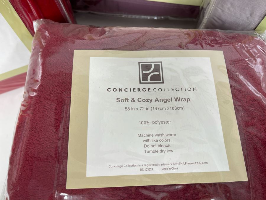 JUST ADDED - New Queen Sheets And Blankets [Photo 3]