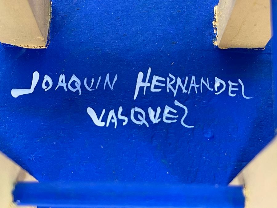JUST ADDED - Oaxacan Folk Art Hand Crafted And Painted Oaxaca Mexico Signed Joaquin Hernandez Vasquez [Photo 6]