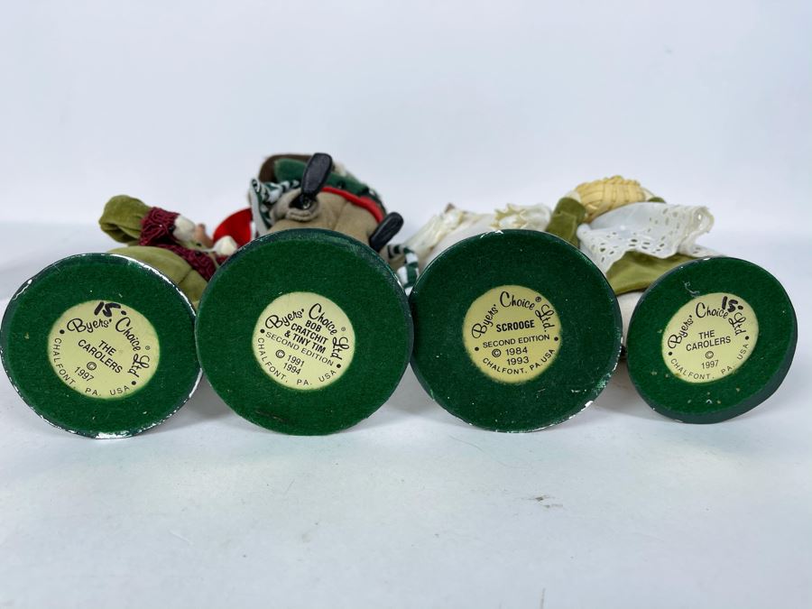 JUST ADDED - Set Of 4 Byers' Choice Ltd The Carolers 'A Christmas Carol' [Photo 5]
