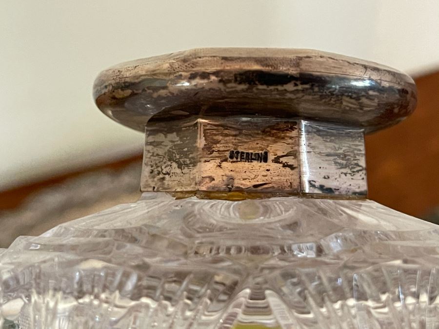 JUST ADDED - Silverplate Tray 19W With Crystal Decanter 10H With Sterling Silver Neck (Stopper Has Chip) [Photo 3]