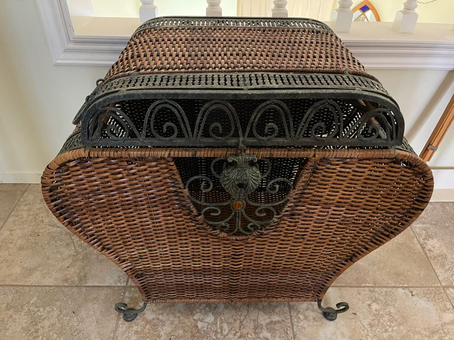JUST ADDED - Footed Trunk 27W X 17D X 25H [Photo 3]