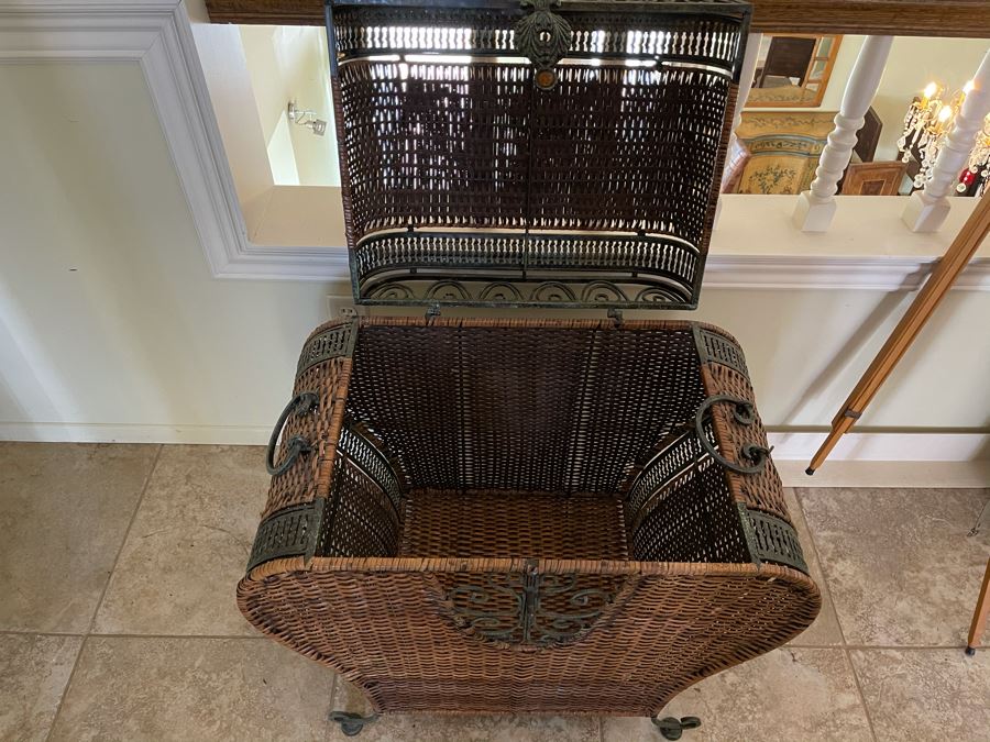 JUST ADDED - Footed Trunk 27W X 17D X 25H [Photo 4]