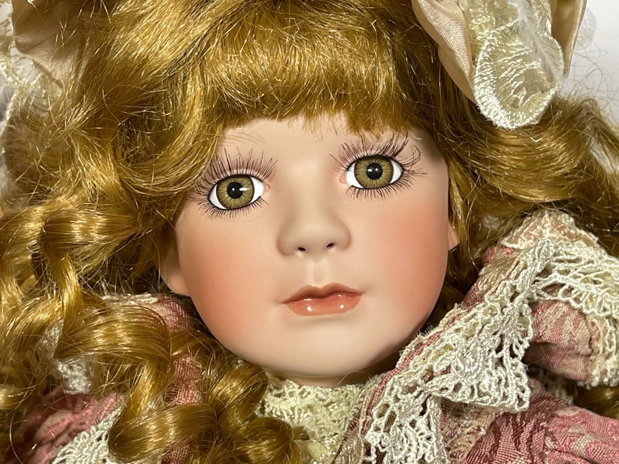 Limited Edition Janis Berard Victorian Doll Treasured Heirloom Collection By KAIS 1159 Of 7500 18H With Box [Photo 4]