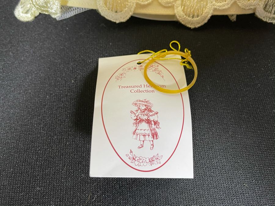 Limited Edition Janis Berard Victorian Doll Treasured Heirloom Collection By KAIS 1159 Of 7500 18H With Box [Photo 7]