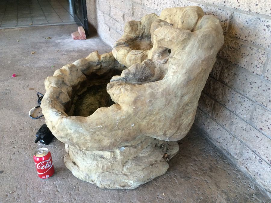 Large Very Heavy 2-Tier Water Fountain with Pump [Photo 4]