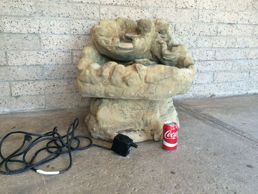 Large Very Heavy 2-Tier Water Fountain with Pump [Photo 2]