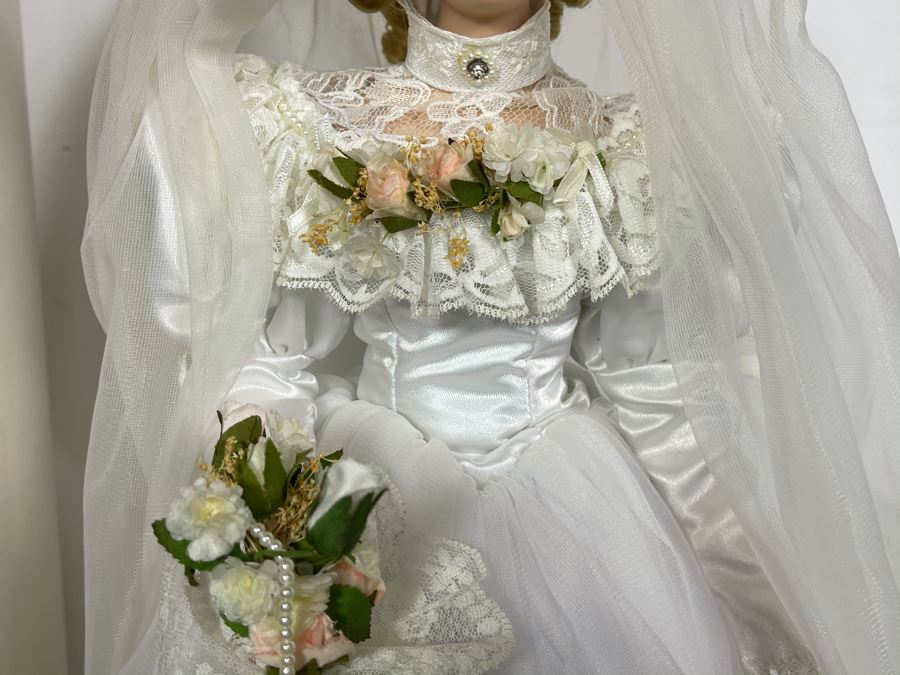 Limited Edition Dynasty Doll Collection 'Winifred' Bride Doll Designed By Hazel Tertsakian 24H [Photo 6]