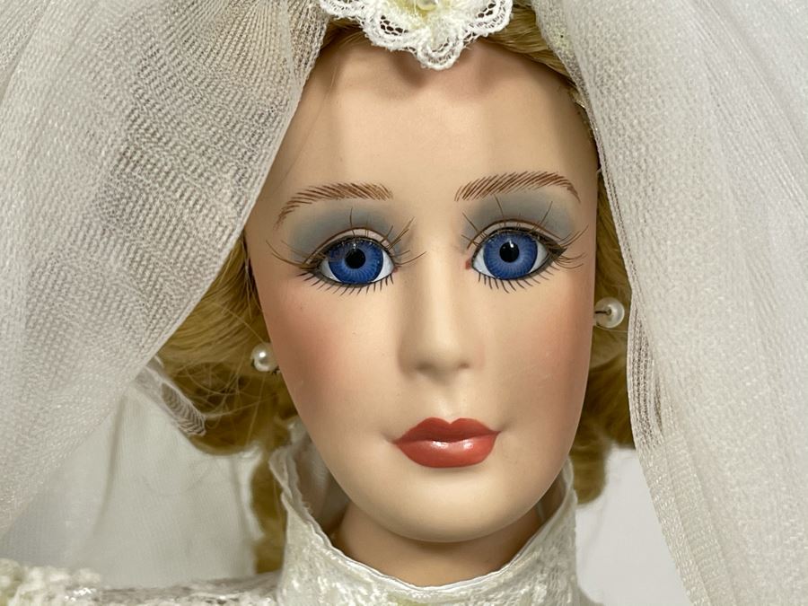 Limited Edition Dynasty Doll Collection 'Winifred' Bride Doll Designed By Hazel Tertsakian 24H [Photo 4]