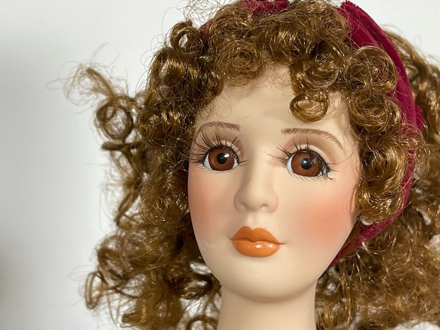 Limited Edition Dynasty Doll Collection Victorian Doll 22H [Photo 5]