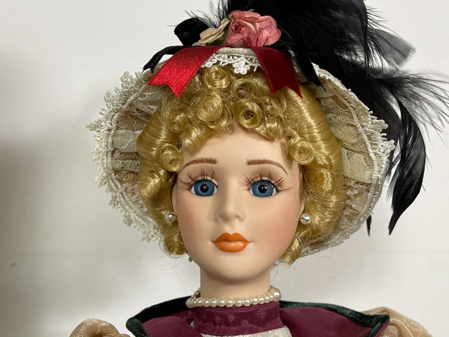 Limited Edition Dynasty Doll Collection Victorian Doll 23H [Photo 4]