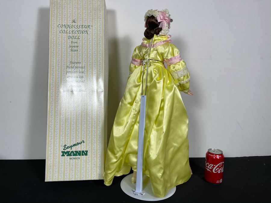 Seymour Mann Connoisseur Collection Doll With Box 24H [Photo 5]