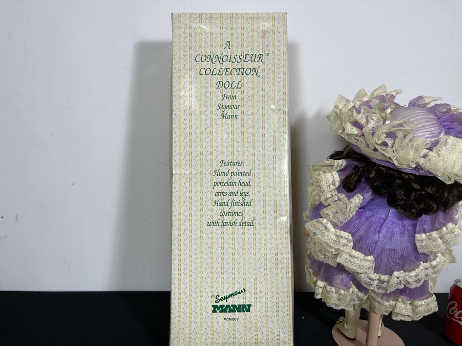 Seymour Mann Connoisseur Collection Doll With Box 18H [Photo 5]