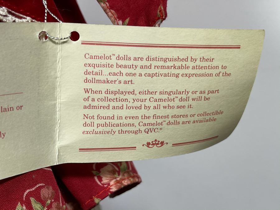 Camelot Handcrafted Doll 'Jillian' 22H [Photo 6]