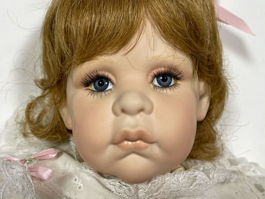 Vintage Limited Edition 1995 Hand Signed Mary Ellen Gilkie Doll 'Britany' 28H [Photo 5]