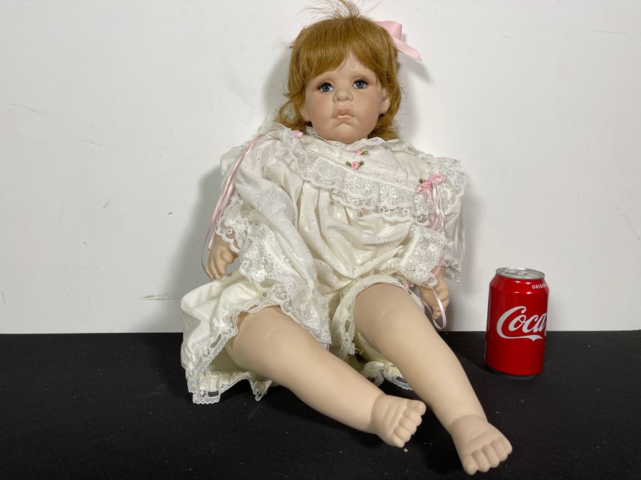 Vintage Limited Edition 1995 Hand Signed Mary Ellen Gilkie Doll 'Britany' 28H [Photo 4]