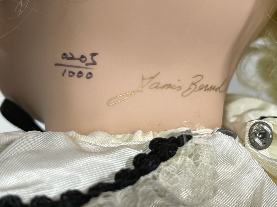 Limited Edition Janis Berard Doll 205 Of 1000 21H [Photo 6]