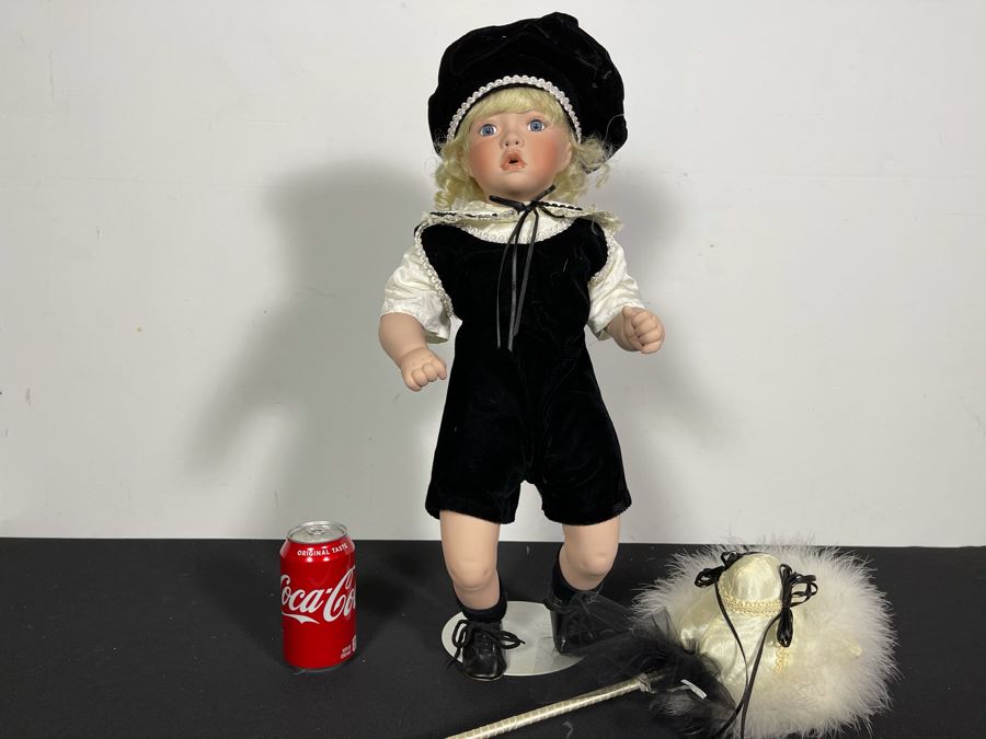 Limited Edition Janis Berard Doll 205 Of 1000 21H [Photo 3]