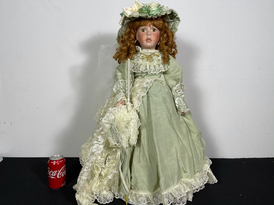 Limited Edition Janis Berard Doll 86 Of 1500 [Photo 2]