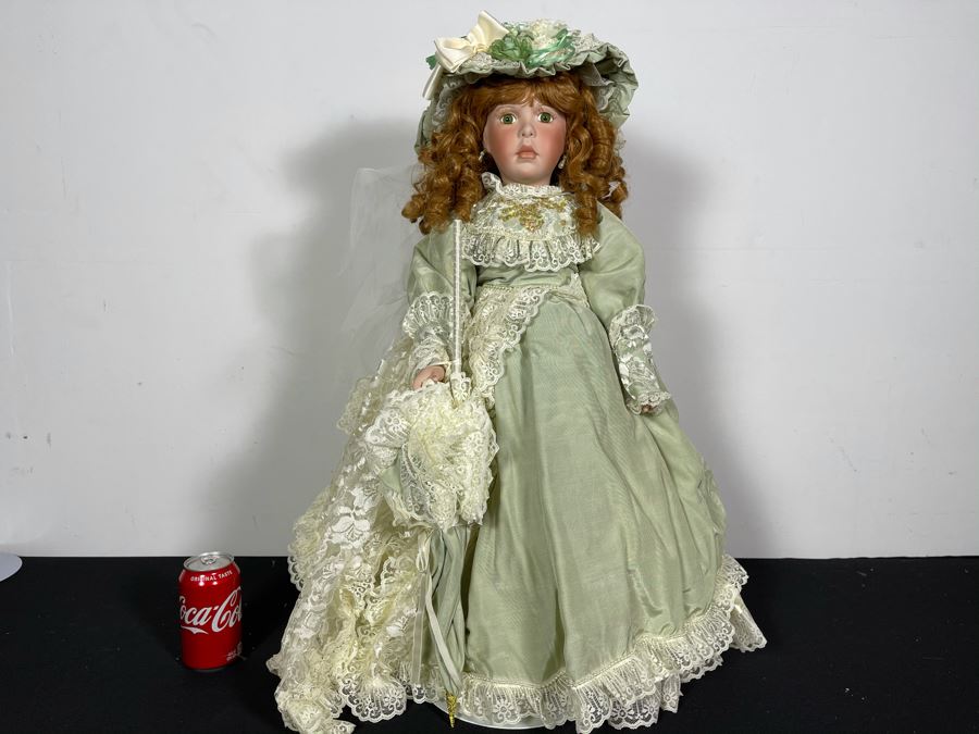 Limited Edition Janis Berard Doll 86 Of 1500 [Photo 3]